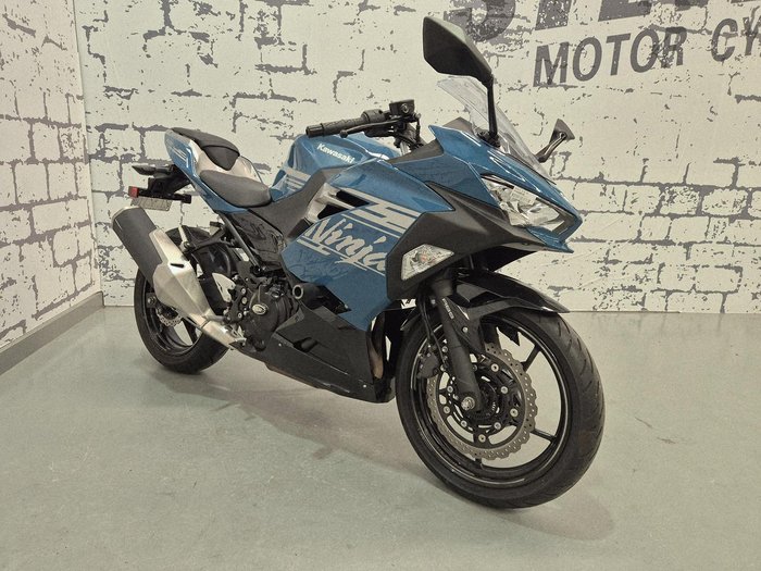 2021 Kawasaki Ninja 400 (EX400G) Ninja