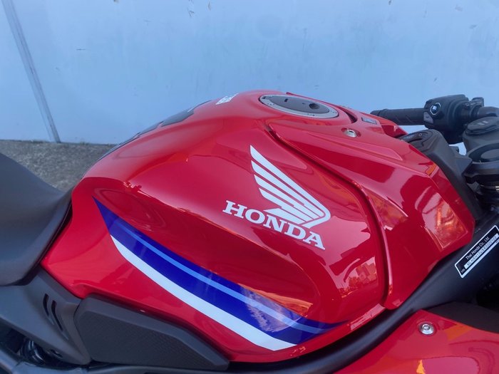2024 Honda CBR650RAC Red