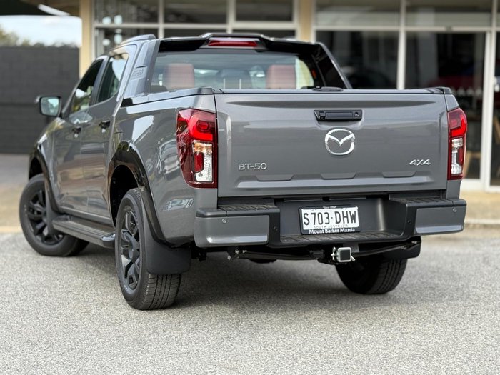 2025 Mazda BT-50 SP