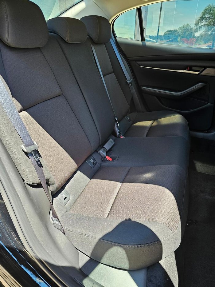 2025 Mazda 3 G20 Pure