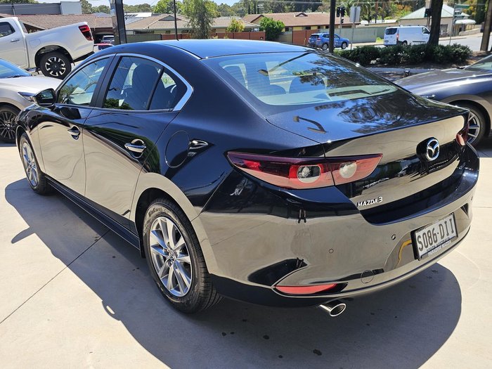 2025 Mazda 3 G20 Pure