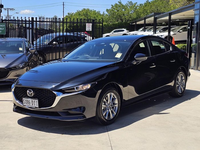 2025 Mazda 3 G20 Pure