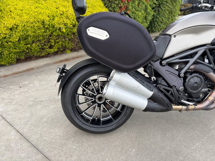 2013 DUCATI DIAVEL STRADA Grey