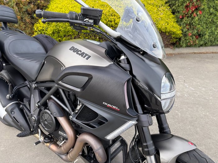 2013 DUCATI DIAVEL STRADA Grey