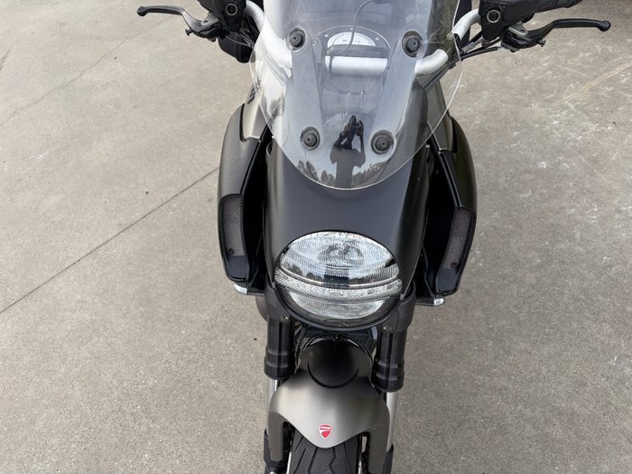 2013 DUCATI DIAVEL STRADA Grey