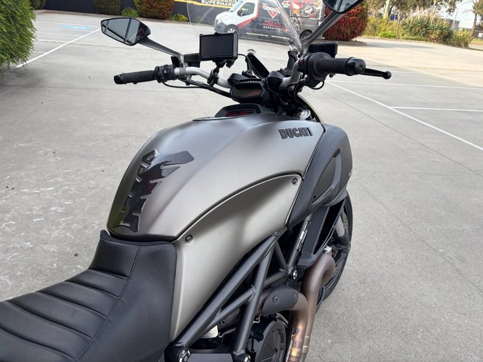 2013 DUCATI DIAVEL STRADA Grey
