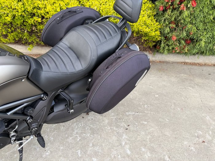 2013 DUCATI DIAVEL STRADA Grey