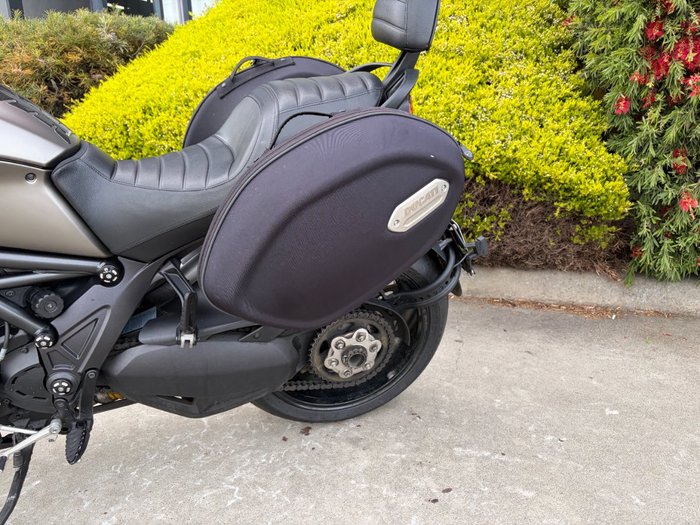 2013 DUCATI DIAVEL STRADA Grey