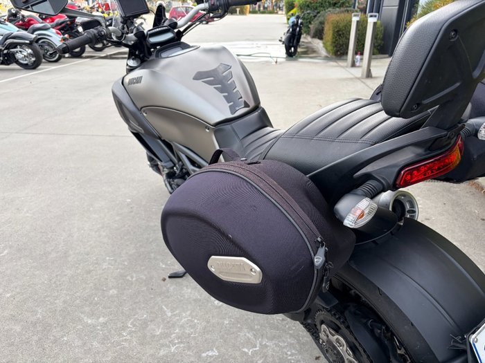 2013 DUCATI DIAVEL STRADA Grey