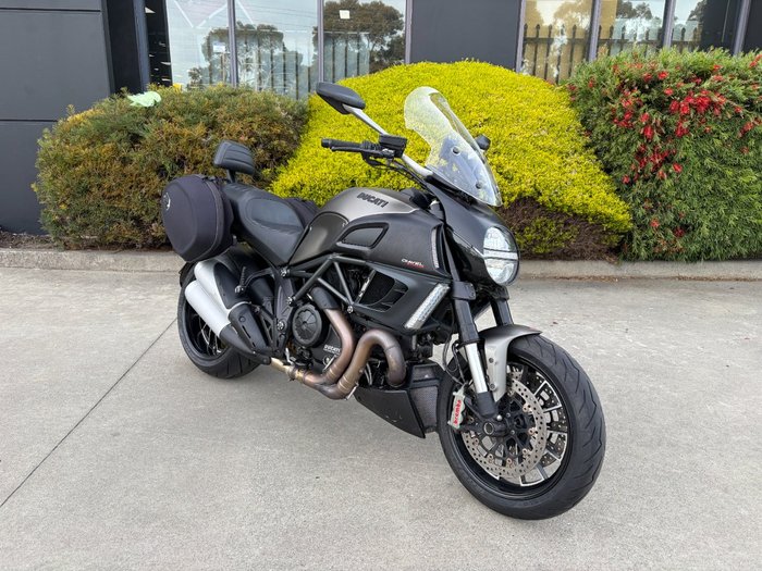 2013 DUCATI DIAVEL STRADA Grey