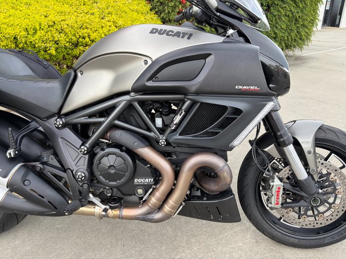 2013 DUCATI DIAVEL STRADA Grey