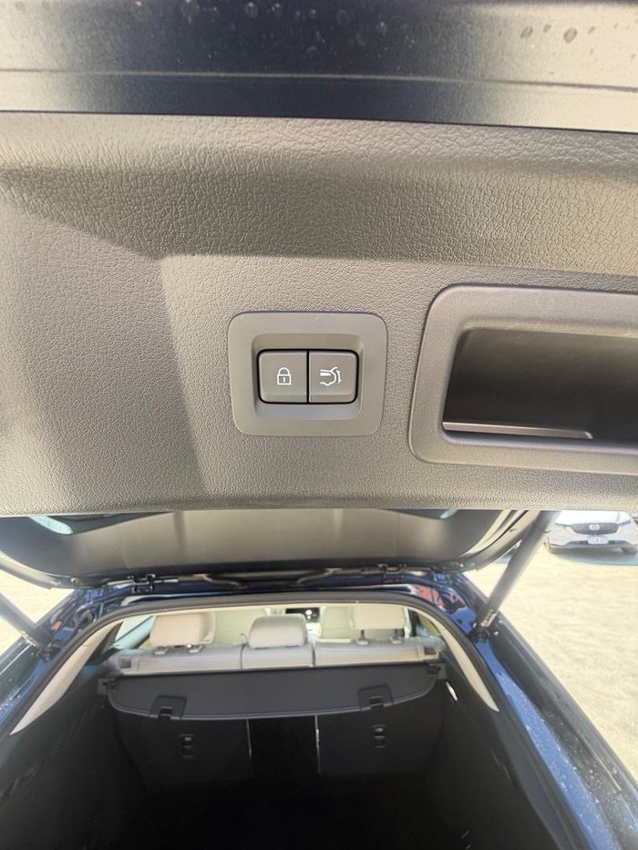 2025 Mazda CX-60 P50e Azami