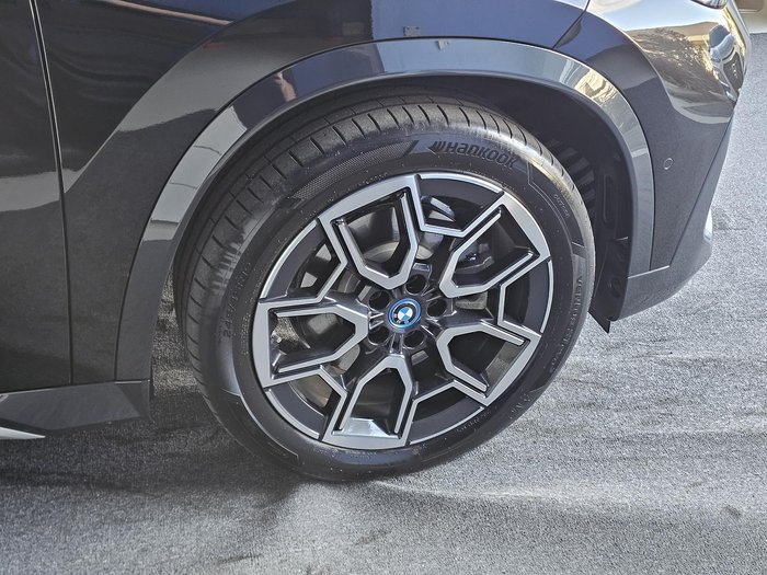 2023 BMW iX1 xDrive30 xLine