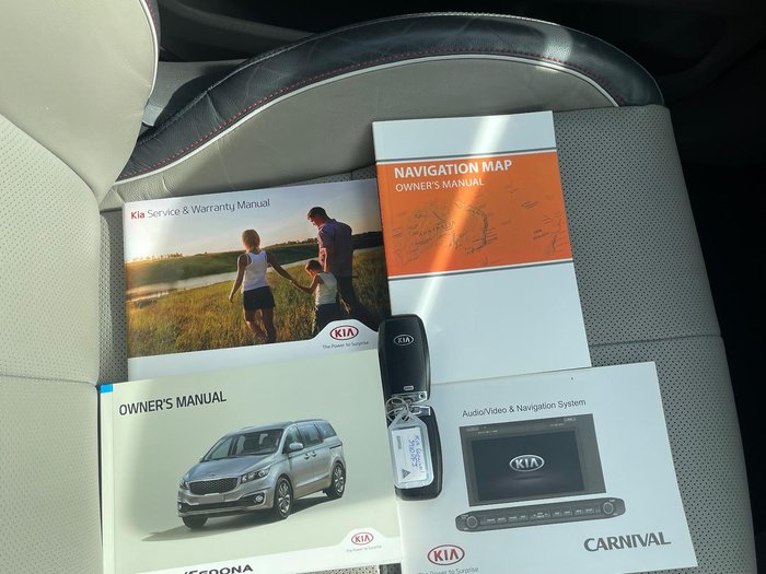 2017 Kia Carnival Platinum