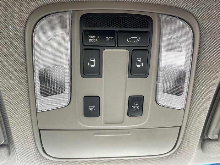 2017 Kia Carnival Platinum