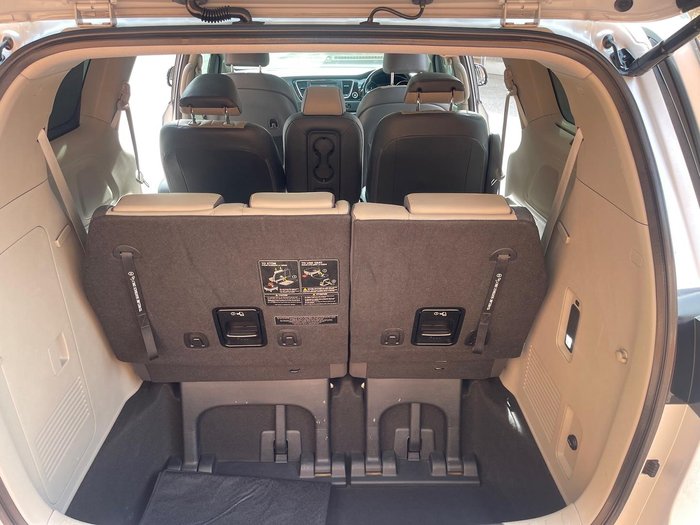 2017 Kia Carnival Platinum