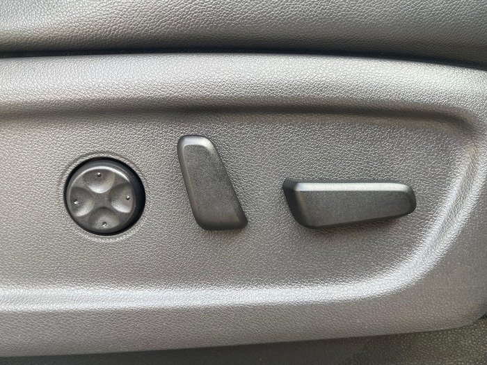 2017 Kia Carnival Platinum