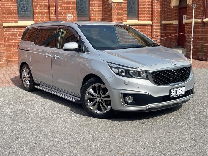 2017 Kia Carnival Platinum