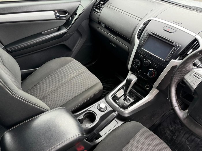 2018 Isuzu MU-X LS-M