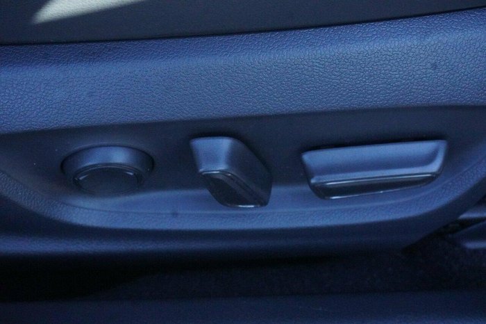 2020 Toyota Camry SX