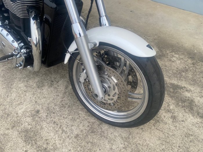 2010 Triumph THUNDERBIRD White