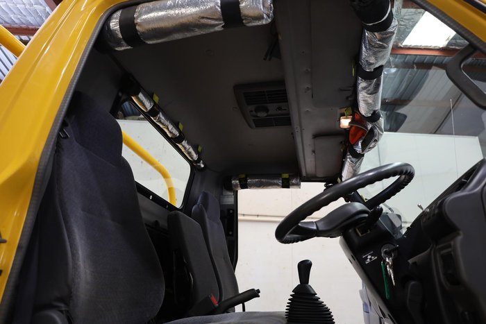 2003 Isuzu N Series NPS 300 Fire Truck Yellow