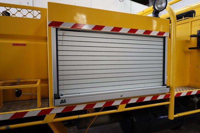 2003 Isuzu Nps NPS300 4x4 Fire Truck Yellow