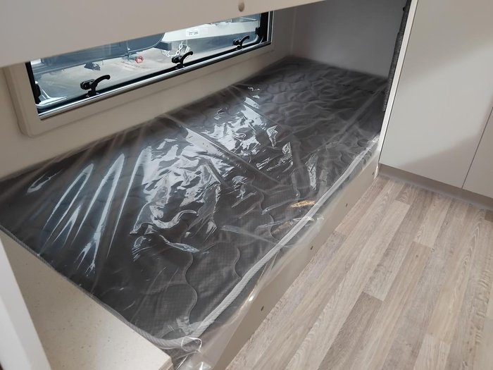 2025 New Age Caravans Road Owl Ro19be Escape My25.5 Family 3 Bunk