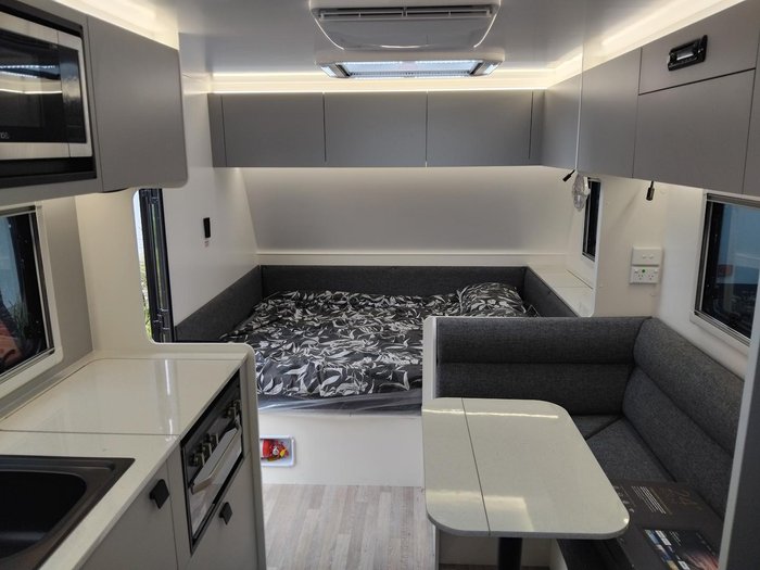 2025 New Age Caravans Road Owl Ro19be Escape My25.5 Family 3 Bunk