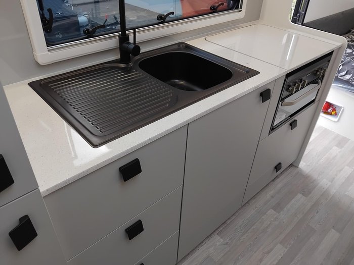 2025 New Age Caravans Road Owl Ro19be Escape My25.5 Family 3 Bunk