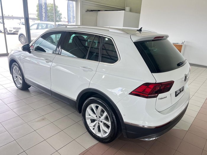 2017 Volkswagen Tiguan 132TSI Comfortline 5N MY17 Four Wheel Drive Pure White