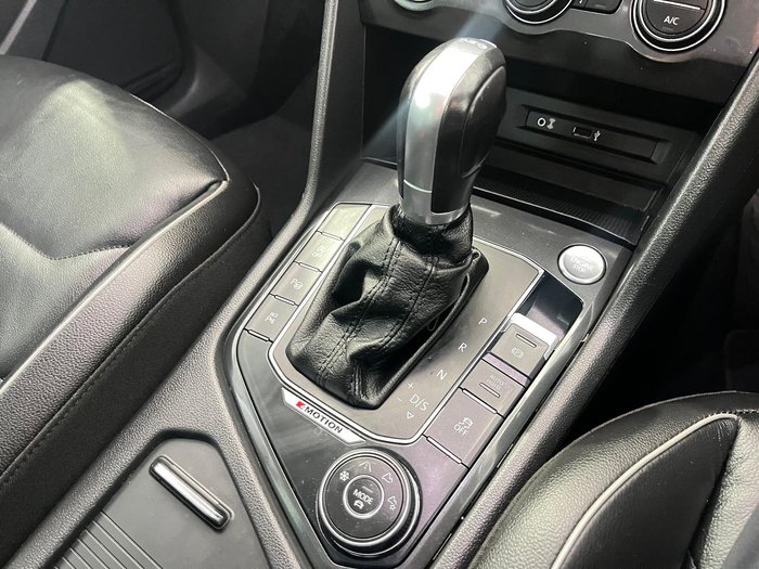 2017 Volkswagen Tiguan 132TSI Comfortline 5N MY17 Four Wheel Drive Pure White