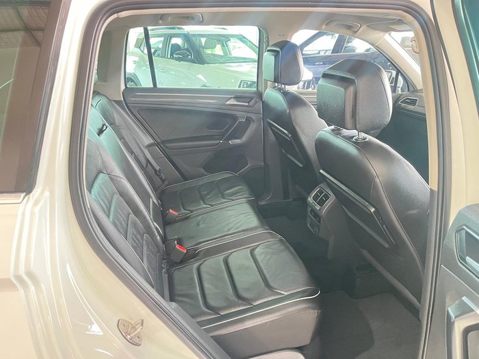 2017 Volkswagen Tiguan 132TSI Comfortline 5N MY17 Four Wheel Drive Pure White