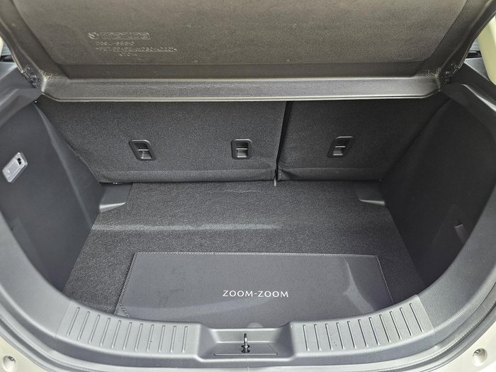 2025 Mazda 2 G15 Evolve