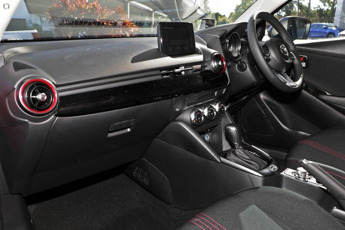 2025 Mazda 2 G15 Evolve