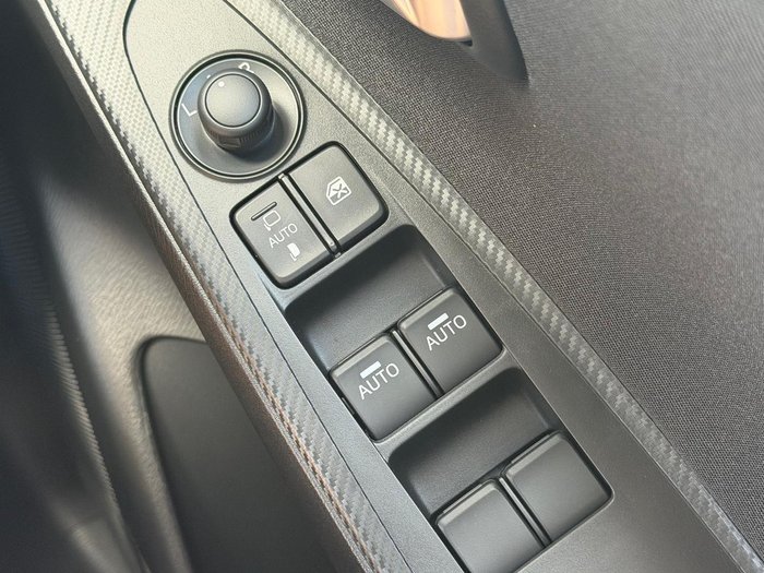 2025 Mazda 2 G15 Evolve