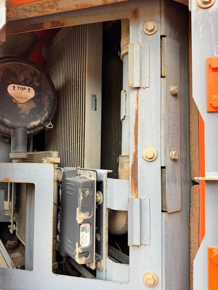 2017 Hitachi Zx225uslc-5B