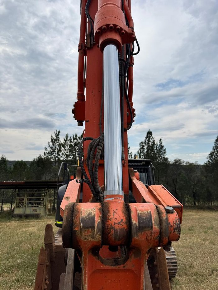 2017 Hitachi Zx225uslc-5B