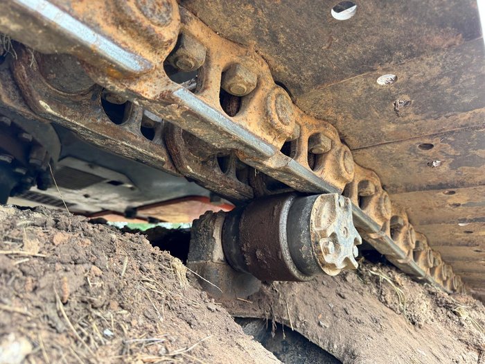 2017 Hitachi Zx225uslc-5B