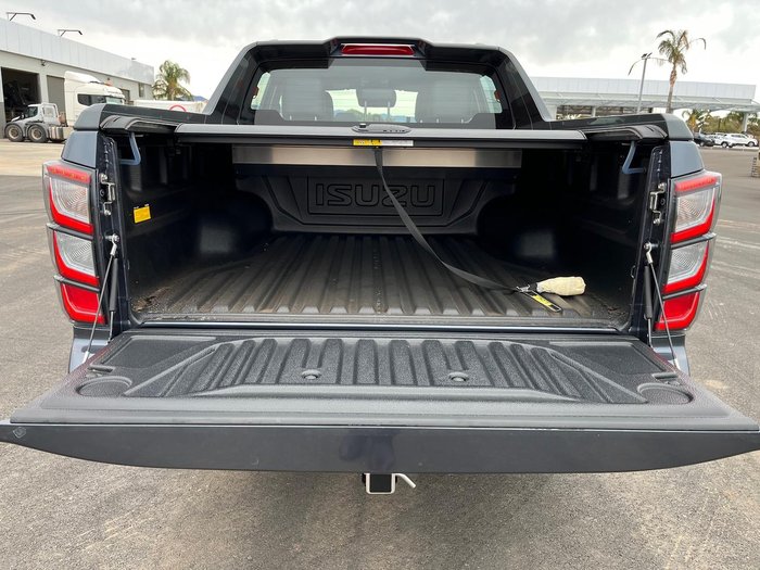 2025 Isuzu D-MAX X-TERRAIN