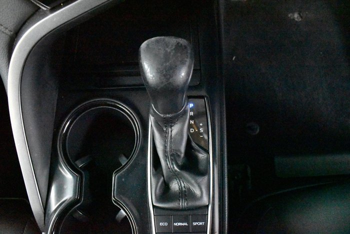 2020 Toyota Camry Ascent Sport