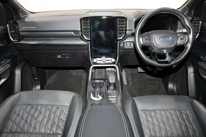 2023 Ford Everest Platinum