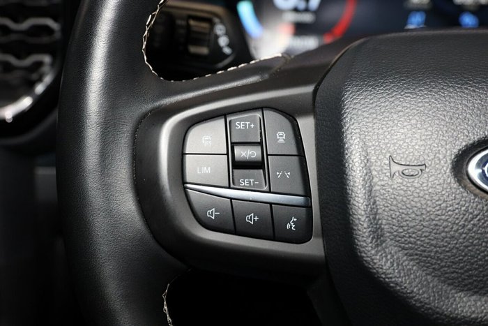 2023 Ford Everest Platinum