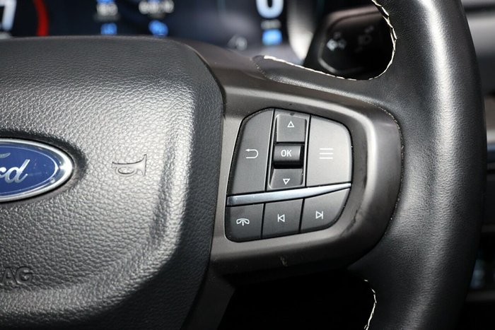 2023 Ford Everest Platinum