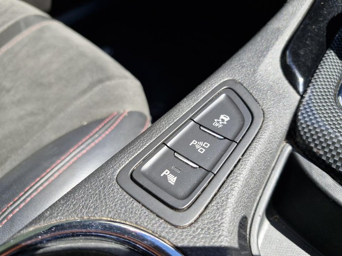 2015 Holden Commodore SV6 Storm