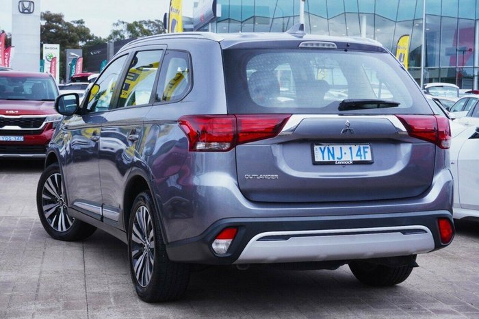 2018 Mitsubishi Outlander ES