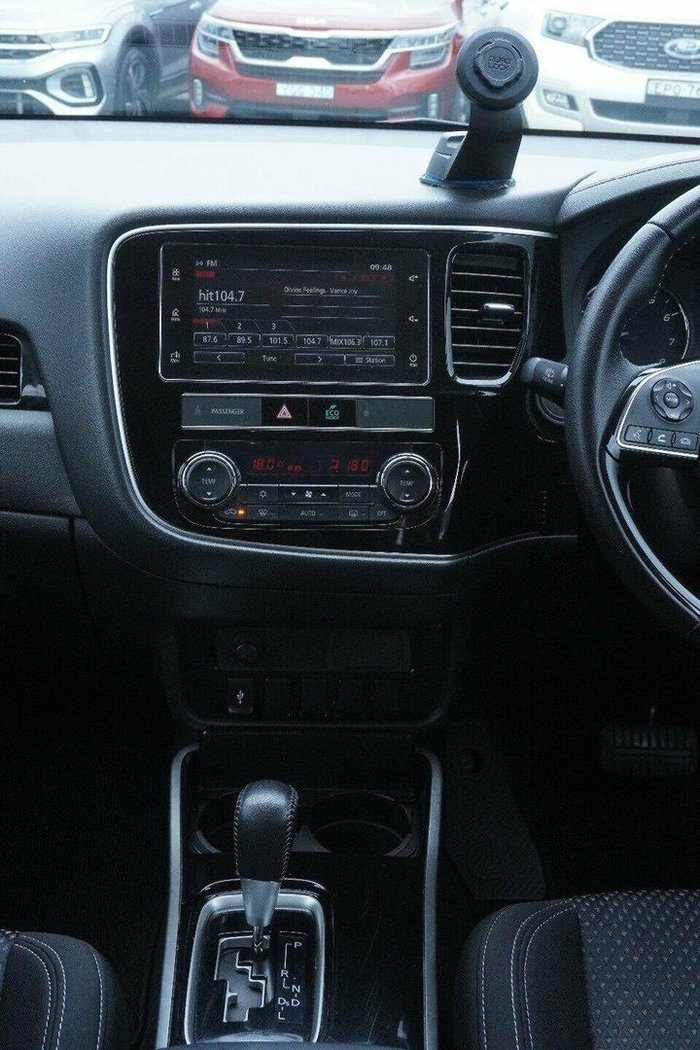 2018 Mitsubishi Outlander ES