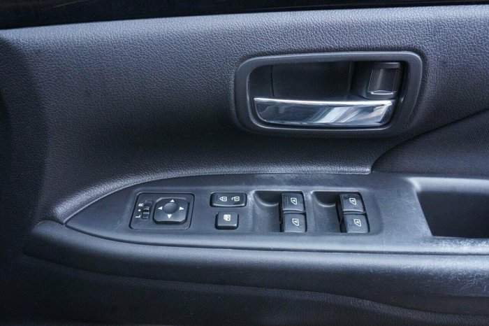 2018 Mitsubishi Outlander ES