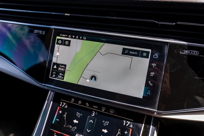 2025 Audi Q8 55 TFSI S line