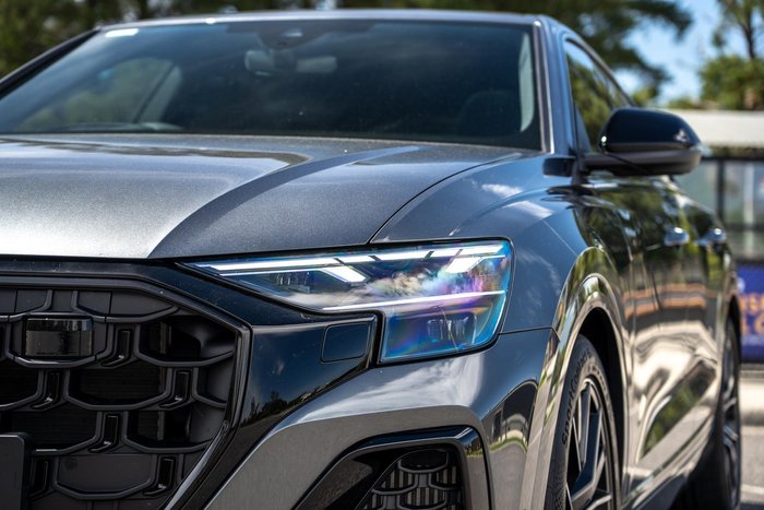 2025 Audi Q8 55 TFSI S line